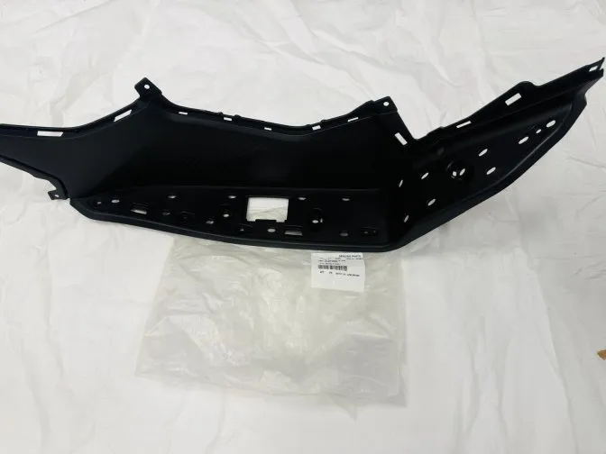 ÖN BASAMAK PLASTİĞİ SAĞ (PRECIO250 MAX)